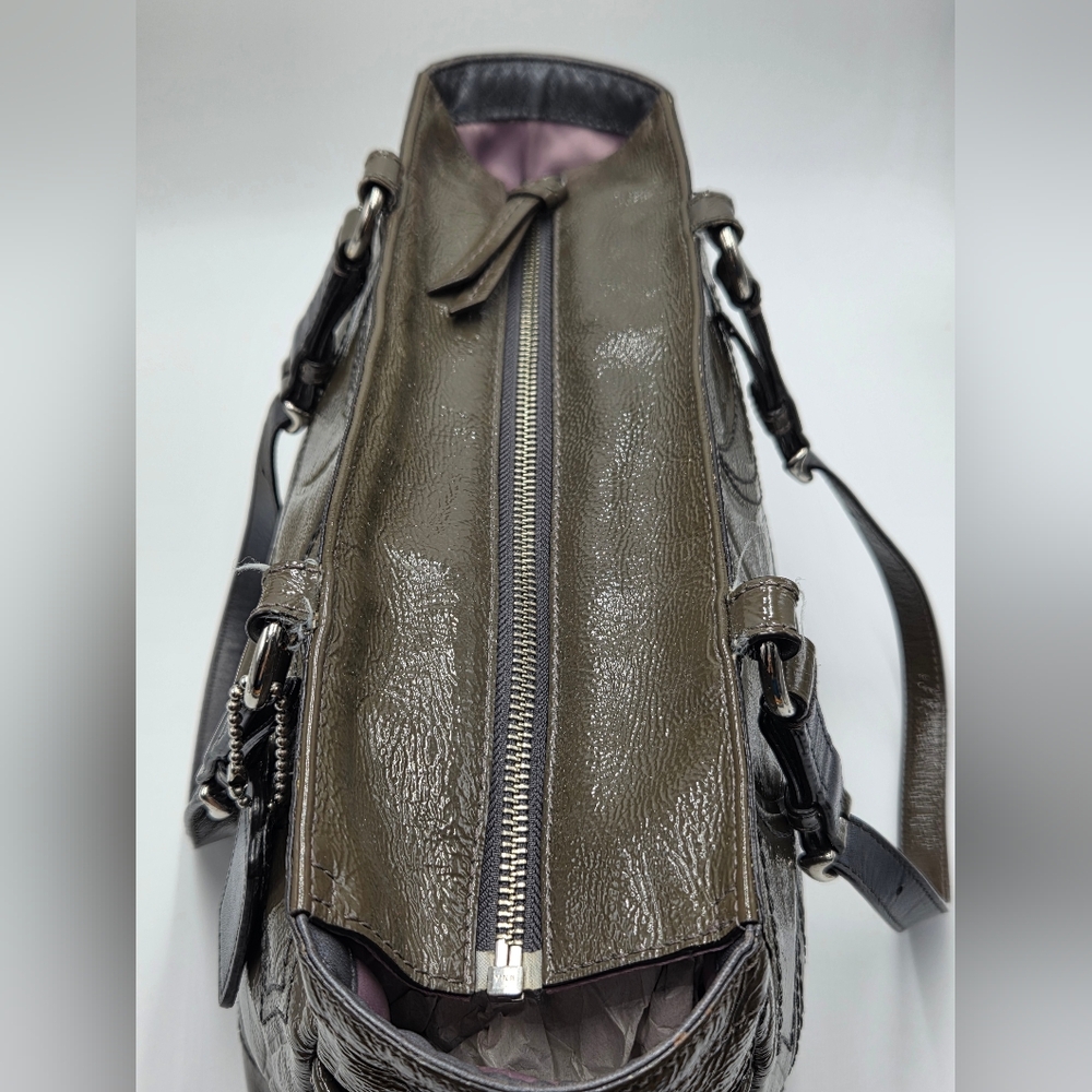Coach Gallery Patent Leather - Picture 6 of 9